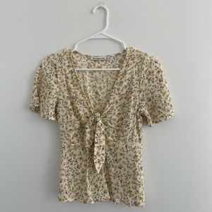 Abercrombie floral front tie top. Size XS. Never worn
